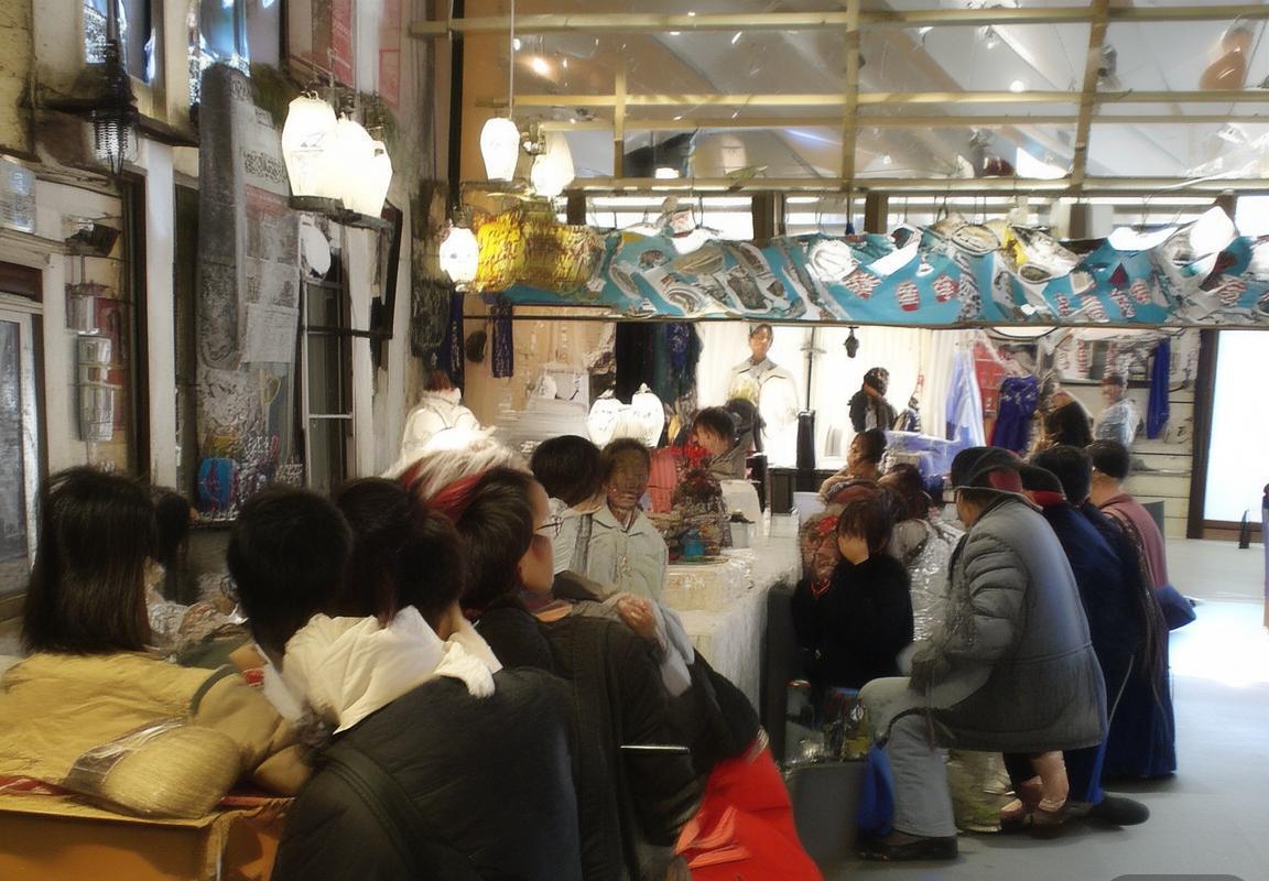 皇马领衔欧冠淘汰赛16强，曼联小组垫底出局，死亡之组多特蒙德头名晋级